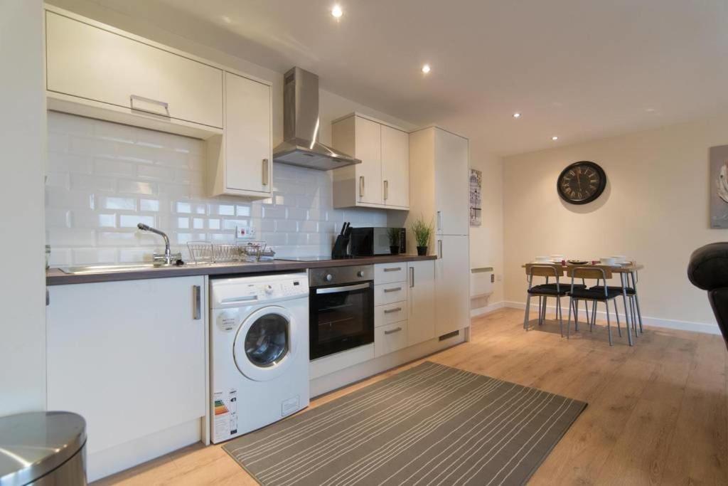 Executive 2 Bed 2 Bath - Free Parking Lägenhet Glasgow Exteriör bild