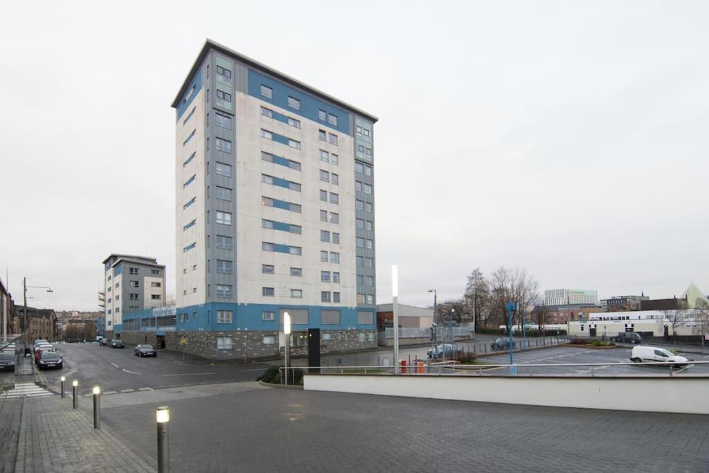 Executive 2 Bed 2 Bath - Free Parking Lägenhet Glasgow Exteriör bild